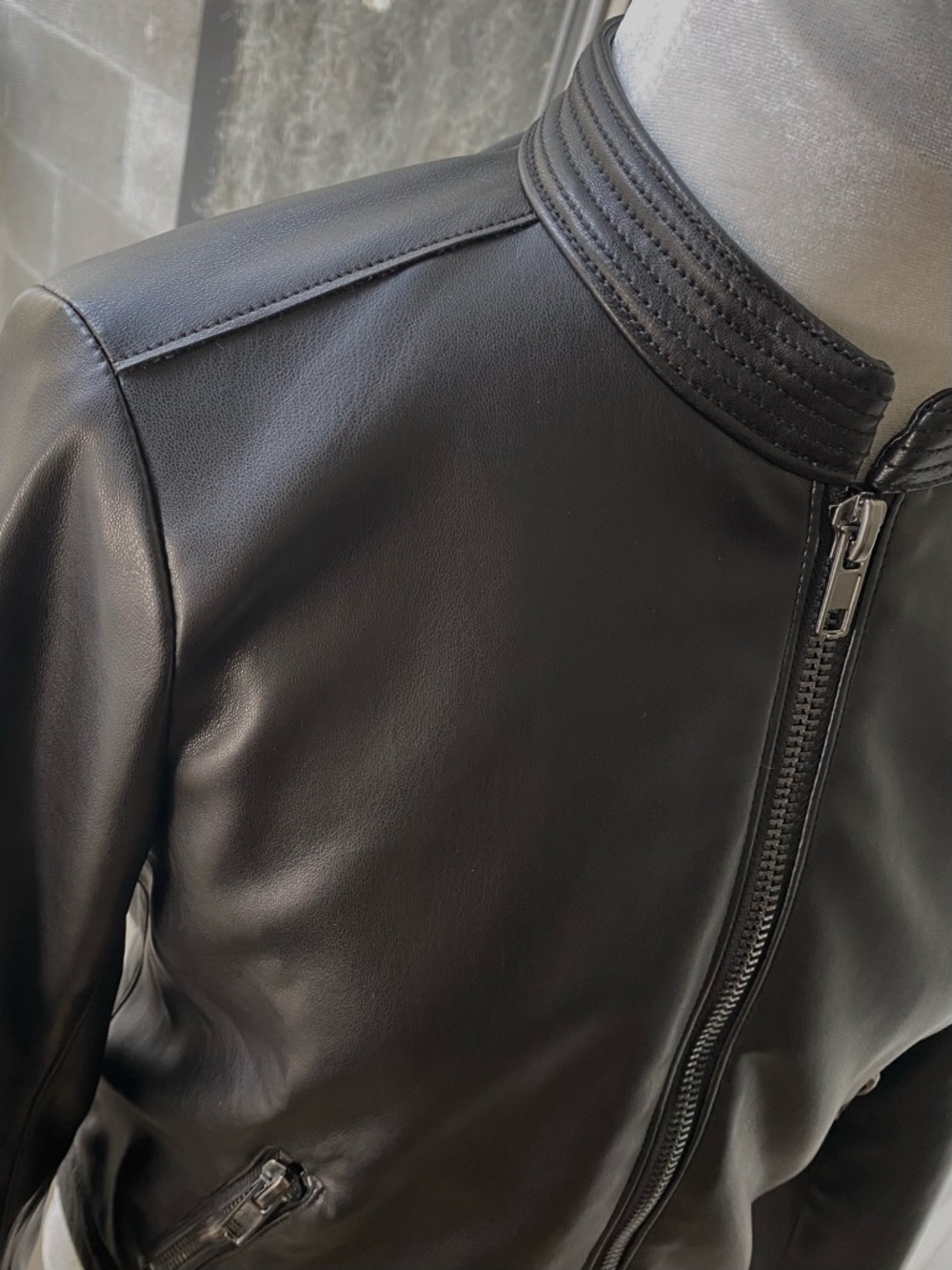 Bailey 44 NWT IRR Phoenix Black Vegan Leather Racer Jacket, Size M - Picture 7 of 11